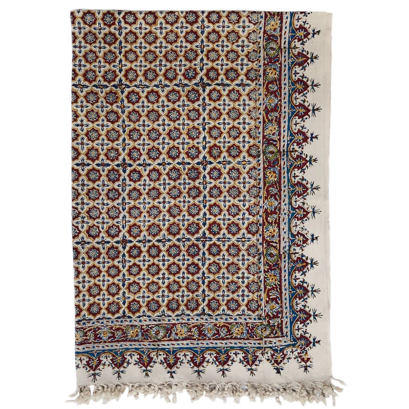 رومیزی-قلمکار-ممتاز-اصفهان-طرح-حصیری.webp